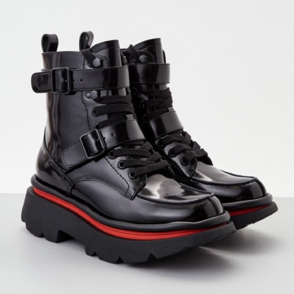🔥❤️🔥 4ccccees Black leather chunky round toes boots size 8 US🔥❤️🔥
